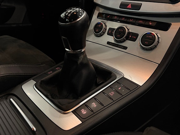 Volkswagen CC 18 of 23