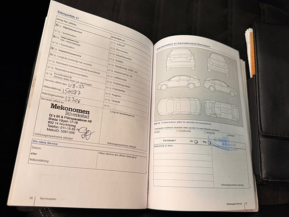 Volkswagen CC 19 of 23