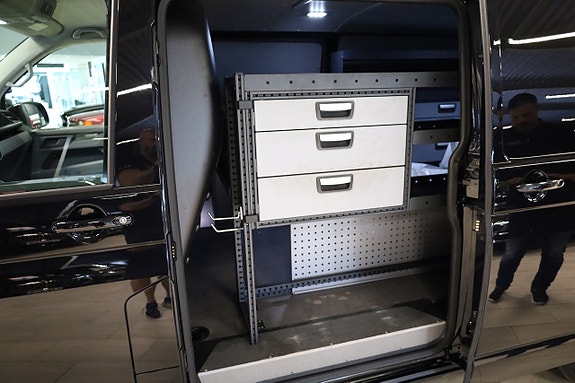 Volkswagen Transporter 15 of 18
