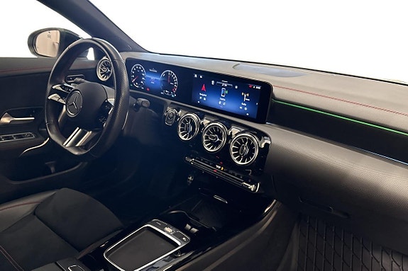 Mercedes-Benz CLA250 e 10 of 25