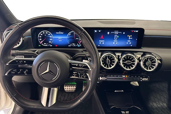 Mercedes-Benz CLA250 e 9 of 25