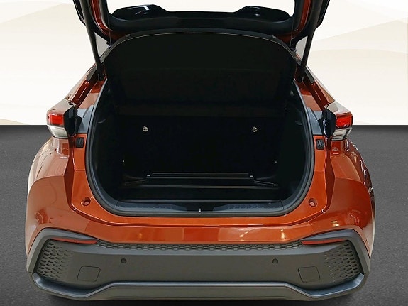 Toyota C-HR 12 of 20