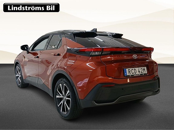 Toyota C-HR 4 of 20