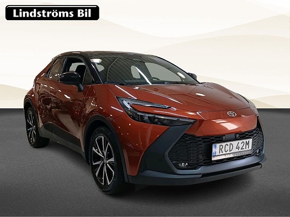 Toyota C-HR 3 of 20