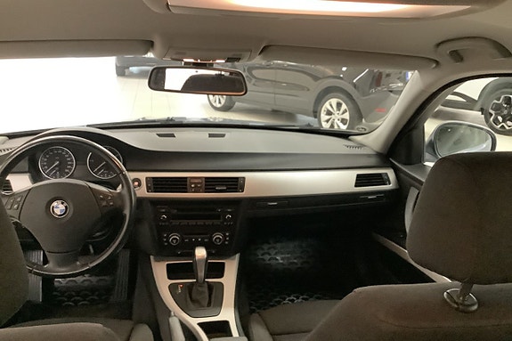 BMW 318d 10 of 15