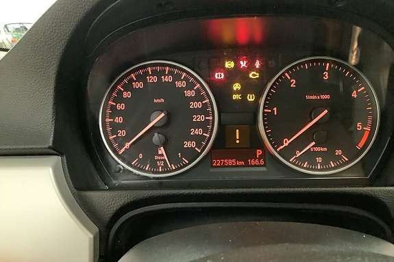 BMW 318d 15 of 15