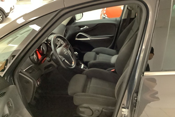 Opel Zafira Tourer 7 of 18