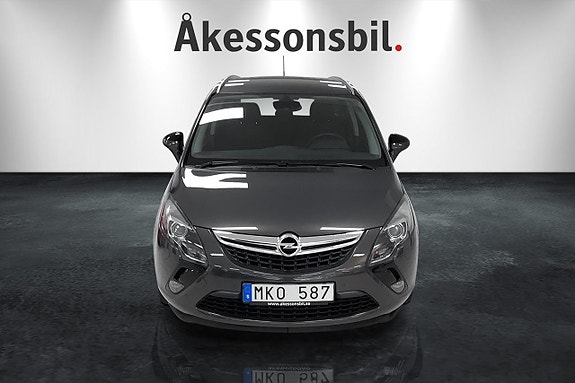 Opel Zafira Tourer 2 of 18