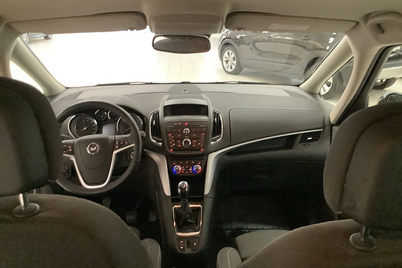 Opel Zafira Tourer 9 of 18