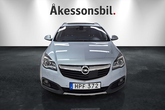 Opel Insignia 2 of 11
