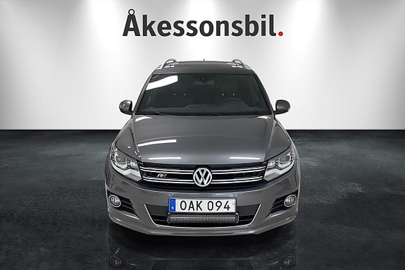 Volkswagen Tiguan 2 of 11