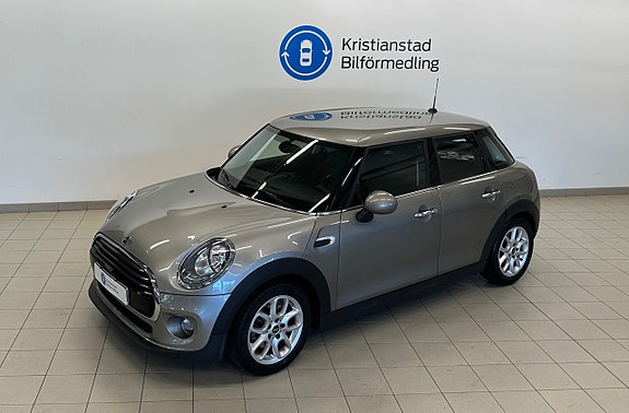 MINI Cooper 3 of 12