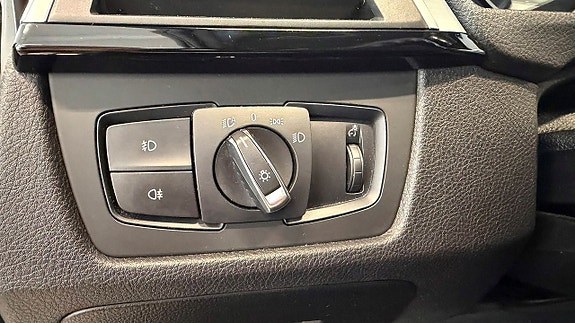 BMW 320 15 of 20