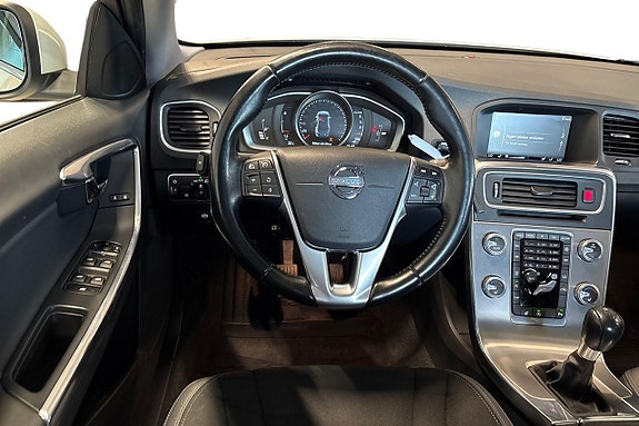 Volvo S60 11 of 30
