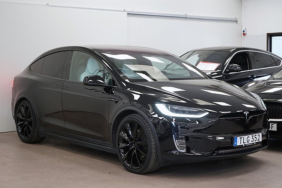 Tesla Model X 6 of 26
