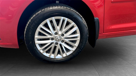Volkswagen Caddy 9 of 12