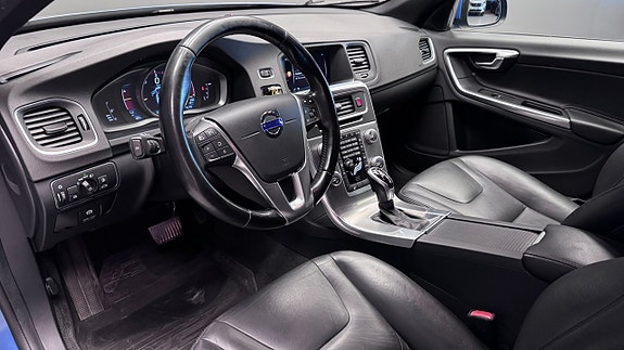 Volvo V60 6 of 16