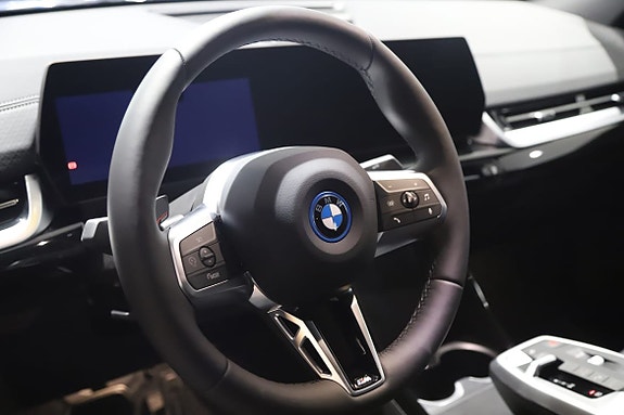 BMW iX2 8 of 9