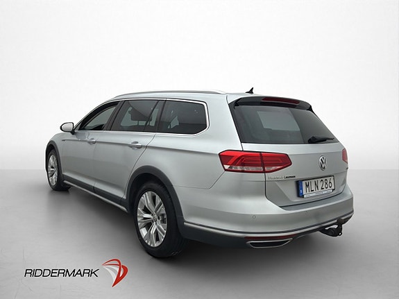 Volkswagen Passat Alltrack 5 of 30