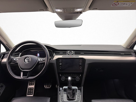 Volkswagen Passat Alltrack 22 of 30