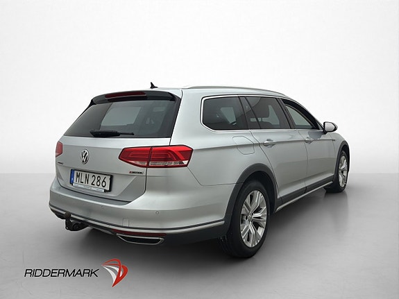 Volkswagen Passat Alltrack 8 of 30