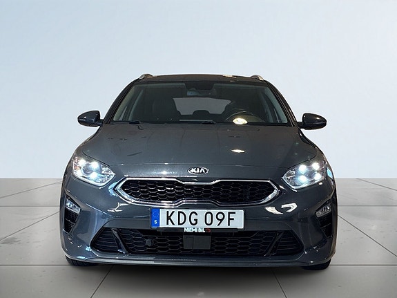 Kia Ceed 2 of 18
