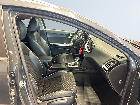 Kia Ceed 10 of 18