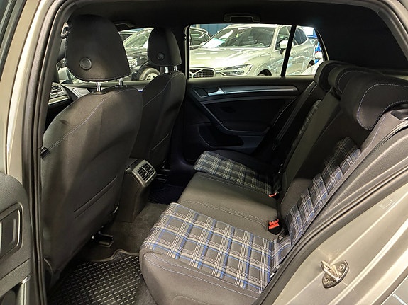 Volkswagen Golf I 15 of 25