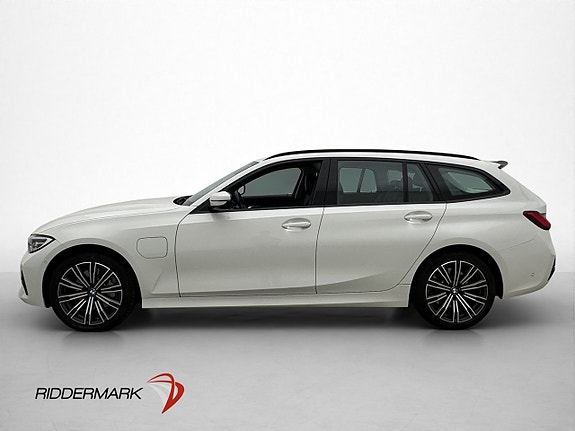 BMW 330e 4 of 30