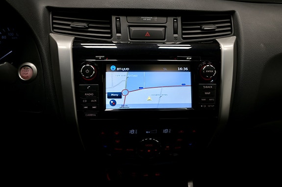Nissan Navara 25 of 25