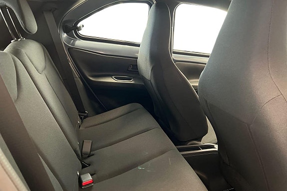 Toyota Aygo X 8 of 21