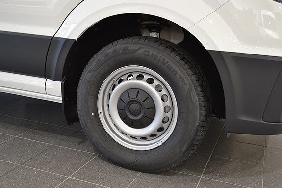 Volkswagen Crafter 35 12 of 12