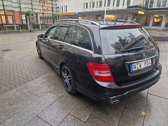 Mercedes-Benz C220 5 of 5
