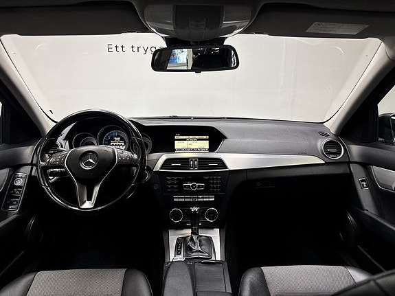 Mercedes-Benz C220 14 of 16