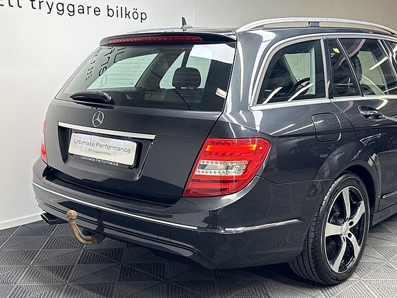 Mercedes-Benz C220 5 of 16