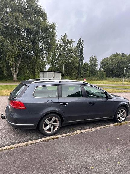 Volkswagen Passat 4 of 6