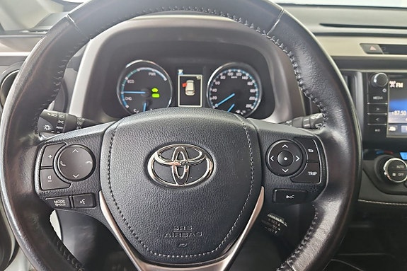 Toyota RAV4 16 of 16