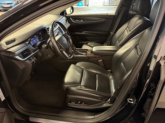 Cadillac XTS 15 of 22