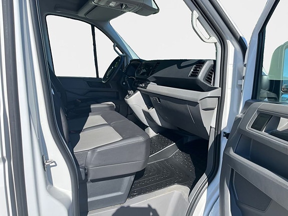 Volkswagen Crafter 8 of 15