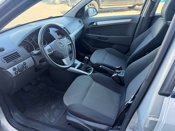 Opel Astra 7 of 10