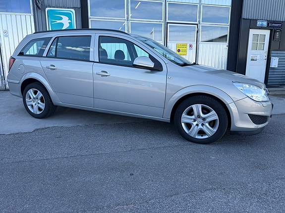 Opel Astra 2 of 10