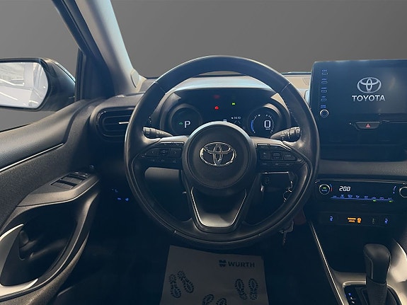 Toyota Yaris 10 of 11
