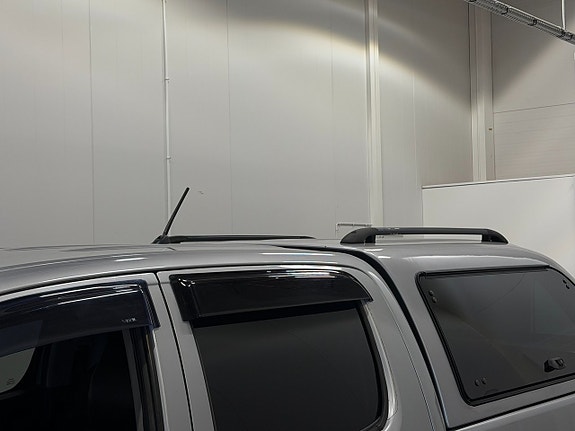 Toyota HiLux 9 of 30