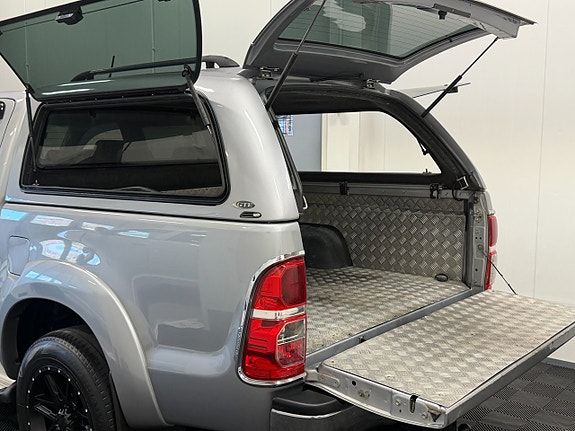 Toyota HiLux 15 of 30