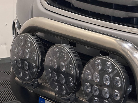 Toyota HiLux 6 of 30
