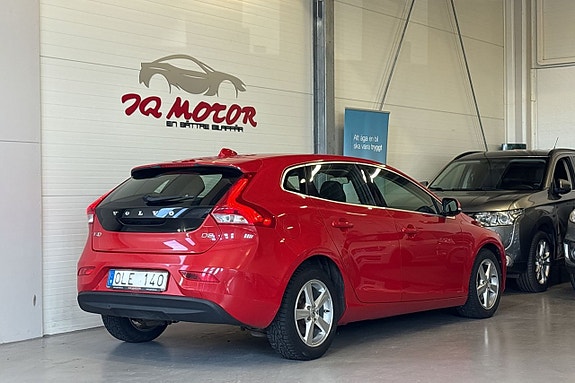 Volvo V40 7 of 20