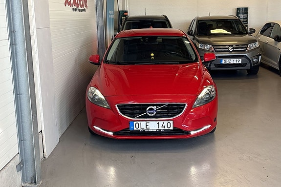 Volvo V40 4 of 20