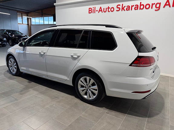Volkswagen Golf VII 4 of 24