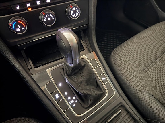 Volkswagen Golf VII 20 of 24