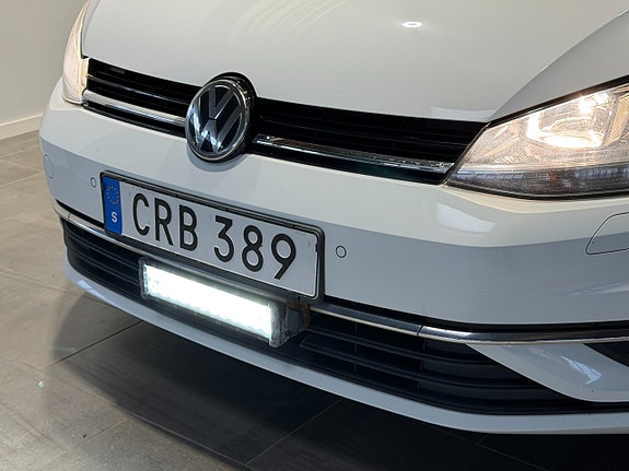Volkswagen Golf VII 9 of 24